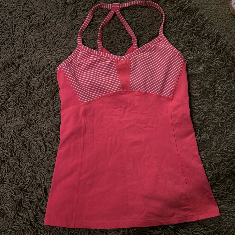 Athleta coral White Stripe Y Strap Activewear Tank Small Built In Bra 54023
